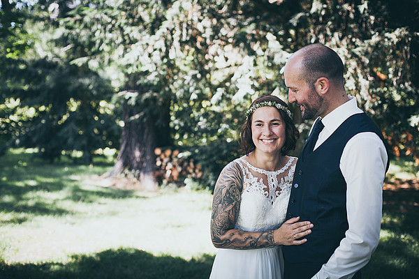 Chemnitz, Sachsen, Hochzeit, Hochzeitsfotograf, Fotograf, Brautpaar, Tattoo, Villa Gückelsberg